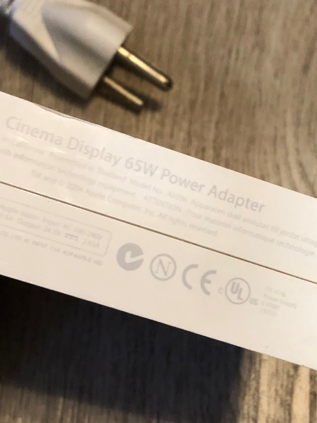 GENUINE Apple OEM A1096 Cinema Display Power Adapter 65W w/ Cord