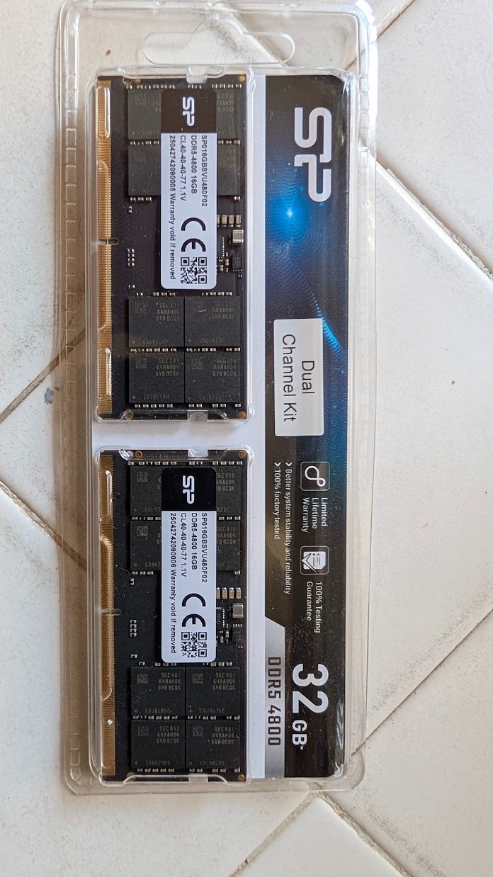 Silicon Power 32GB (2×16GB) DDR5 4800MHz CL40 SODIMM Kit Samsung Chips