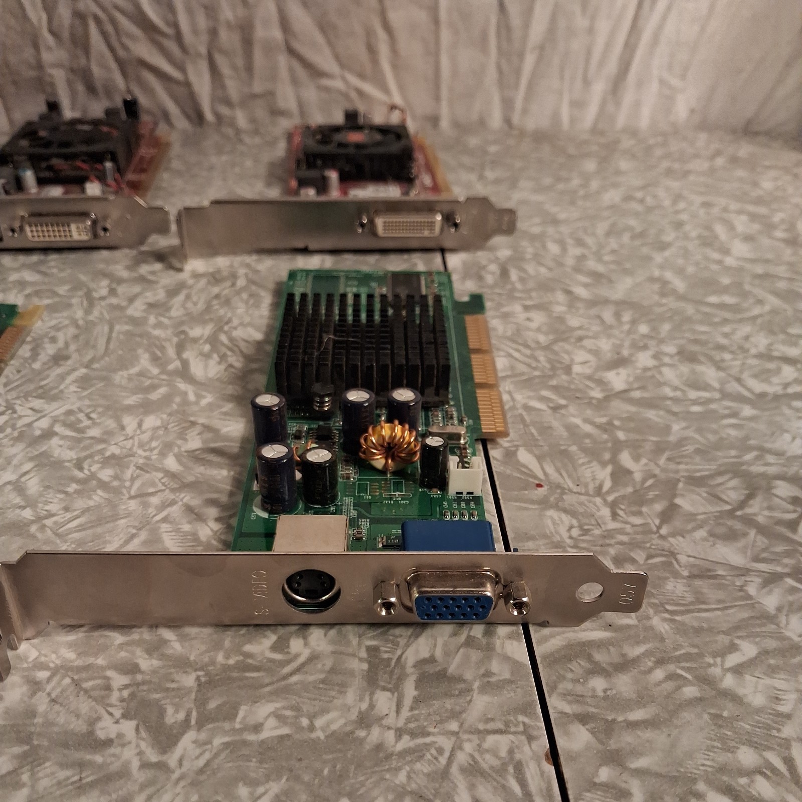 Lot of 6 Assorted Graphics Card video cards Untested Unknown Conditions