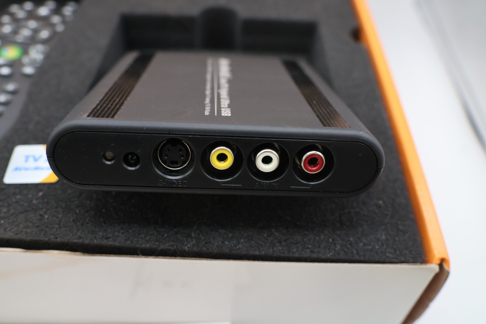 Avermedia Averkey Ultra Computer to TV Converter NEW Open Box- Dut’s Deals