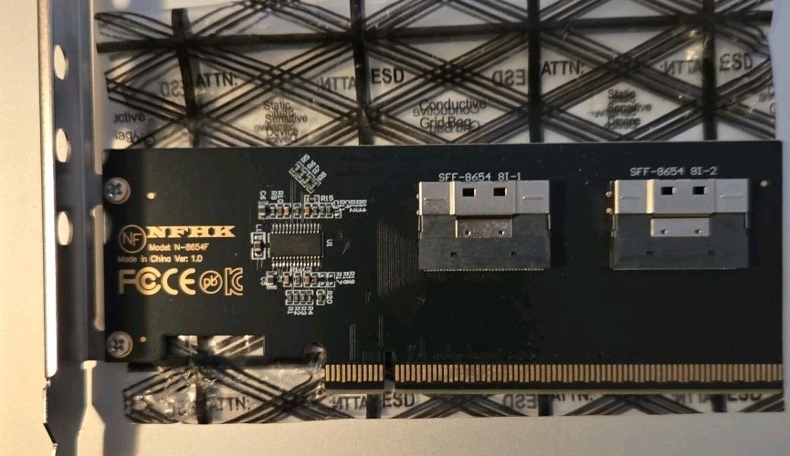 PCIe Gen4x16 2 SFF-8654 8i x8x8 Adapter Card For GPU/SSD/U.2 Expansion