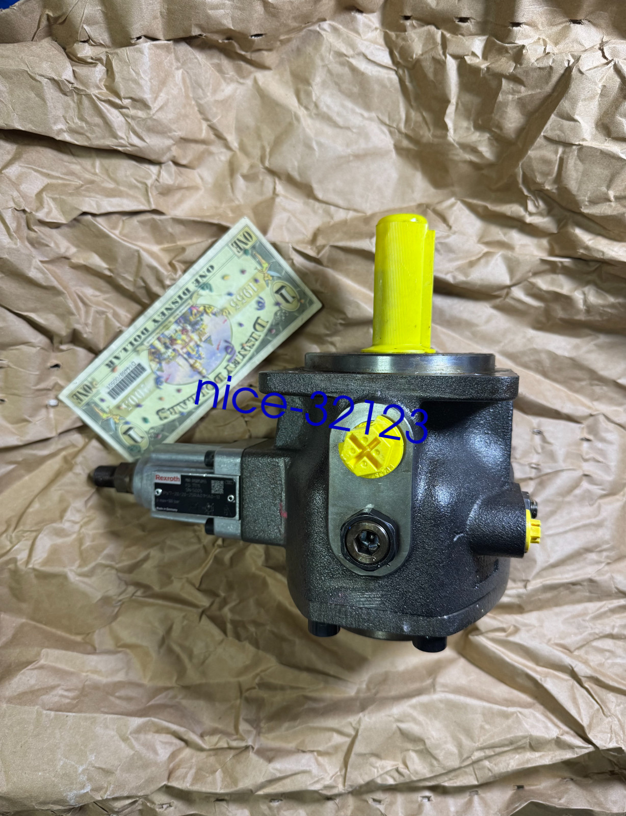 PV7-2X/20-25RA01MA0-10 NEW REXR0TH PUMP MADE IN GERMANY R900950955