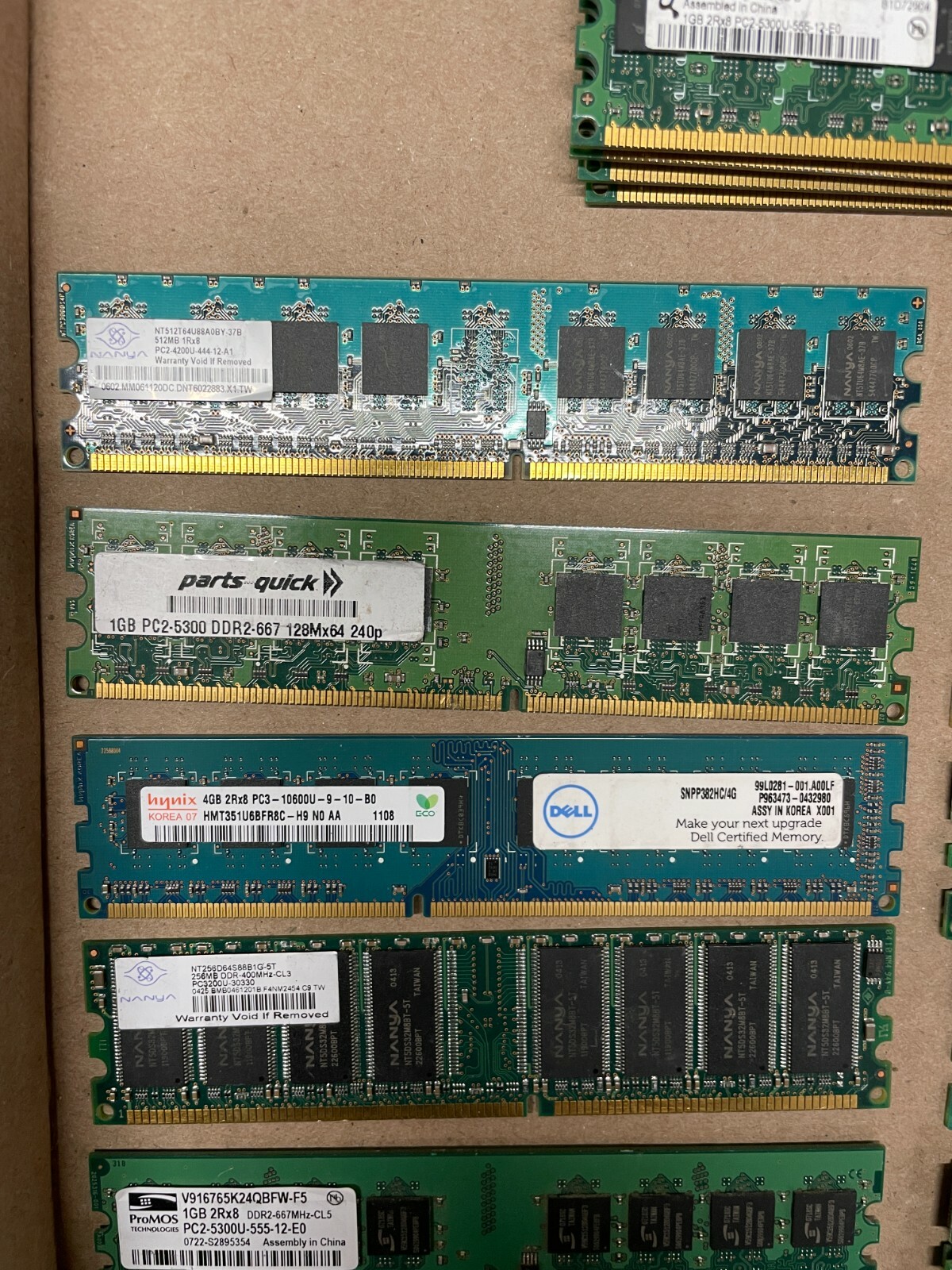 Computer Ram Lot – Various types – See Description – 24 Chips total