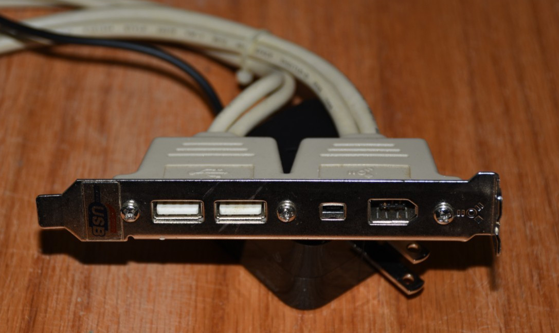 MSI, EVGA Universal 2 Port USB 2.0 & Port Firewire 1394 IEEE1394A Rear Bracket