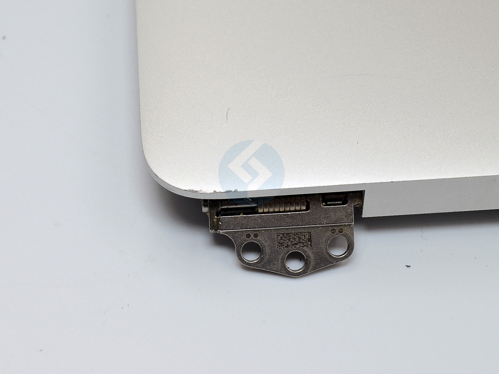 Grade B Silver LCD Screen Display Assembly for Macbook Pro 15″ A1707 2016 2017