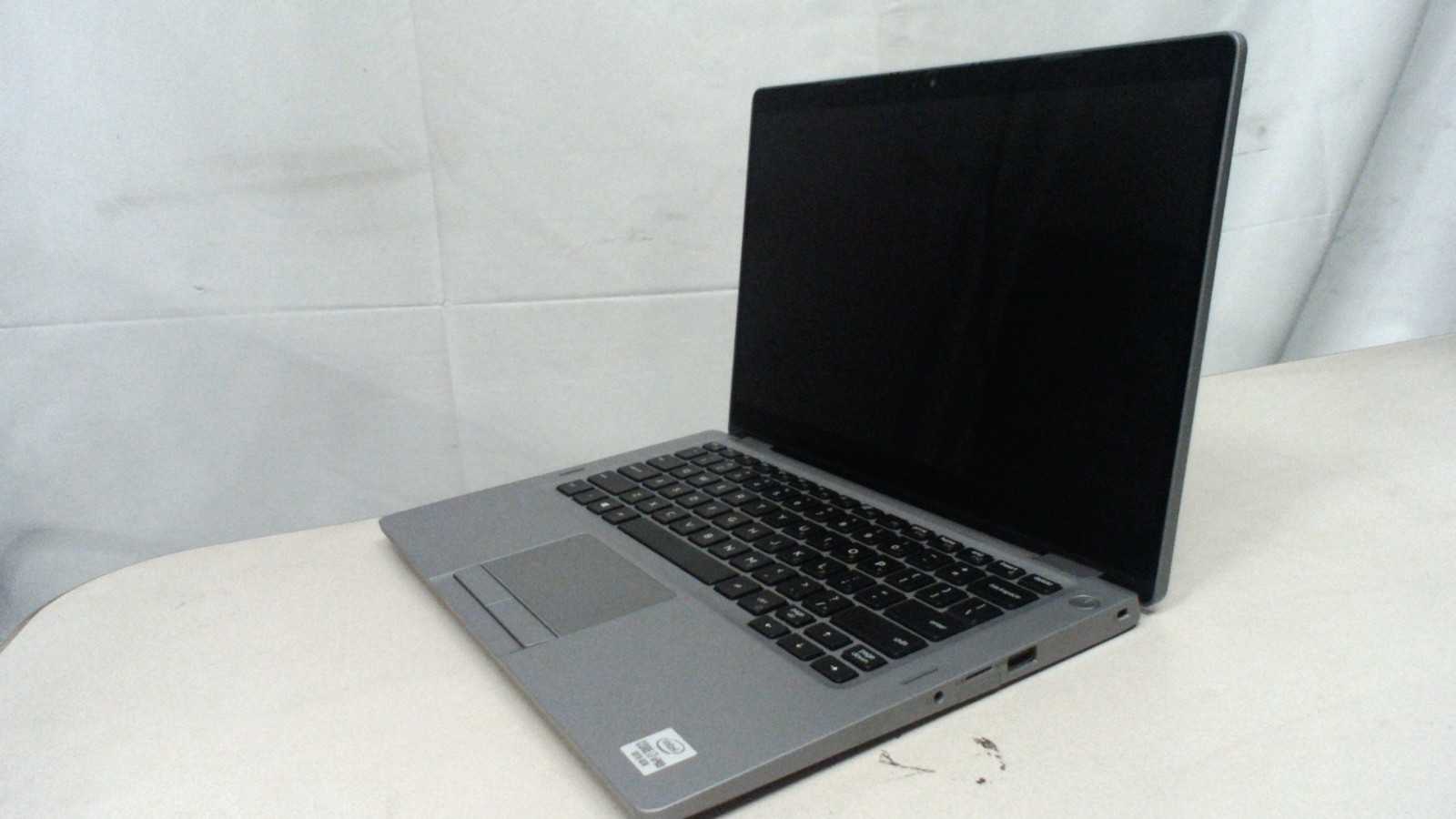 13″ Dell Latiude 5310 2-in-1, i7-10610U 1.8GHz (512GB HDD, 32GB memory)
