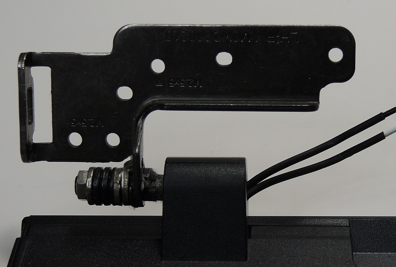 Lenovo Ideapad 300-17ISK 80QH LED Screen Assembly (PART ONLY, UNKNOWN CONDITION)
