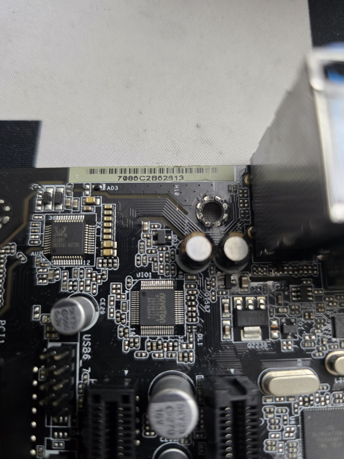 ASRock 760GM-HDV Socket AM3+/AM3 AMD Motherboard + Fx-6330 Cpu No I/o Shield