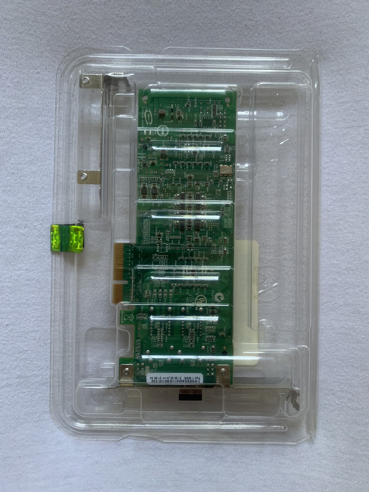 QLogic QLE2460-E PCI Express x4 Fiber Channel 4Gbps Host Bus Adapter