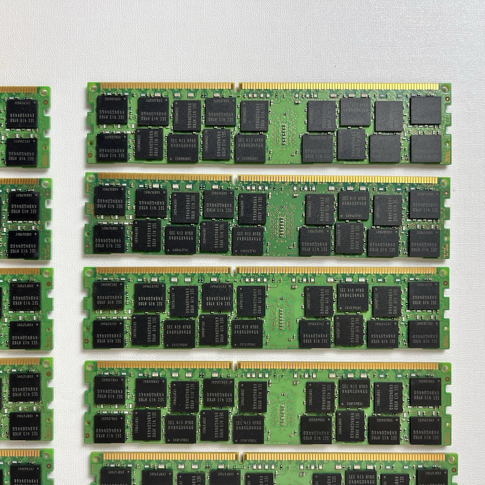 Lot 16GB Samsung 256GB (16x16GB) DDR3 PC3L- 12800R M393B2G70QH0-YKO