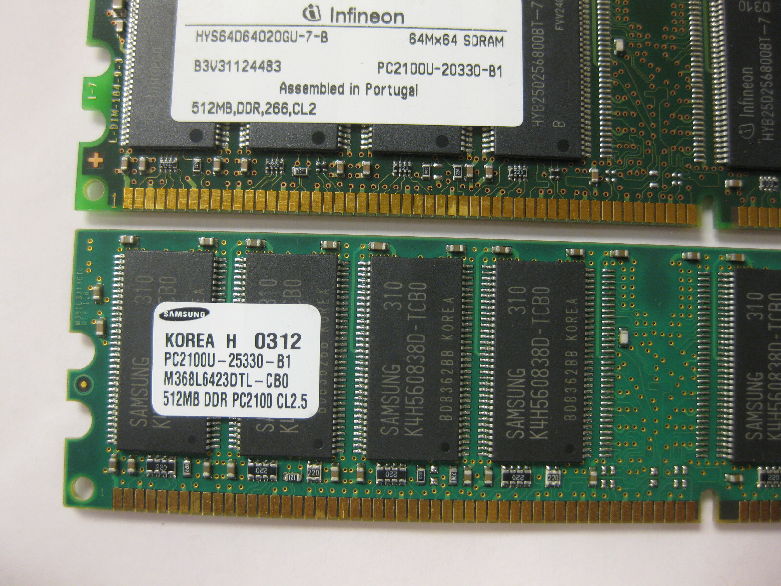1GB 2x512MB DDR-266 PC-2100 CL2.5 2.5V DIMM ECC, Infineon Samsung