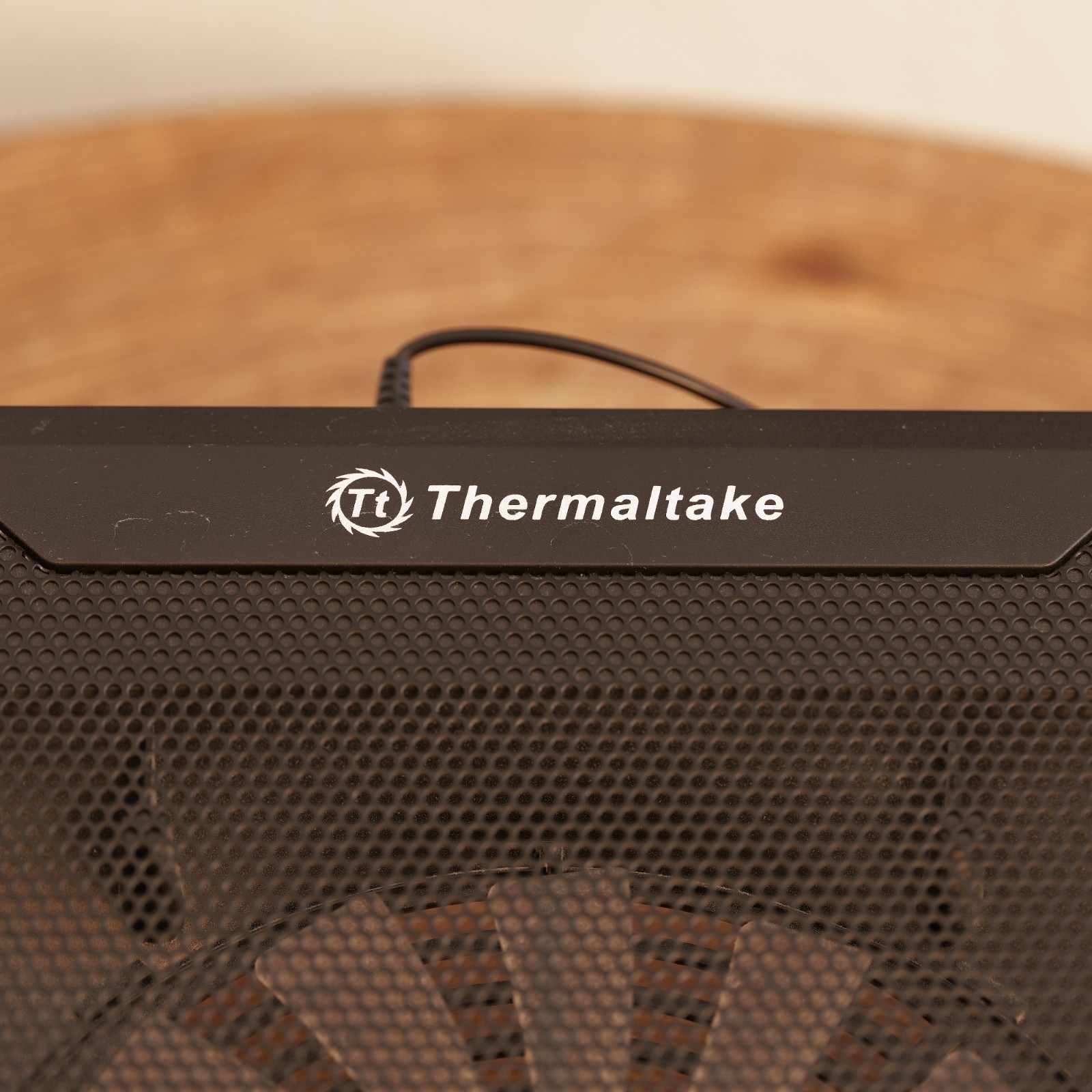 Thermaltake Massive 20 RGB Steel Mesh Panel Single 200mm Fan 10″‐19″