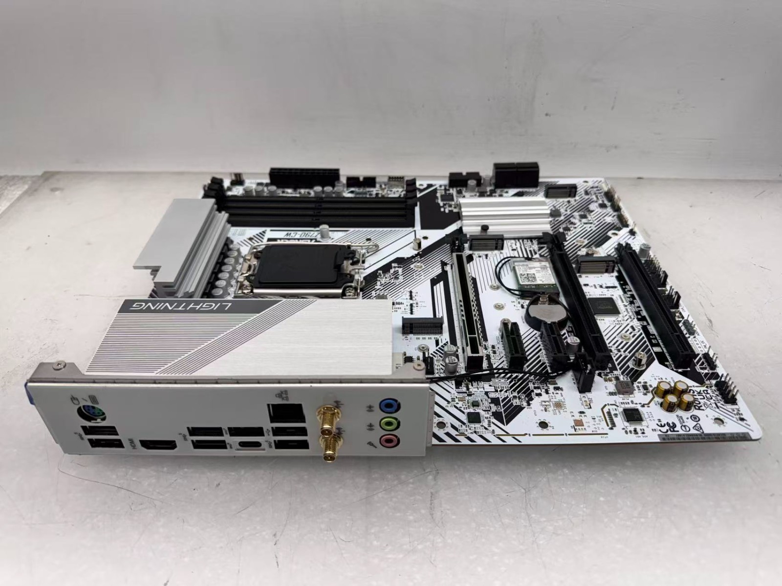 ASRock Z790-CW WIFI ATX Motherboard Intel Socket LGA1700 DDR5 HDMI