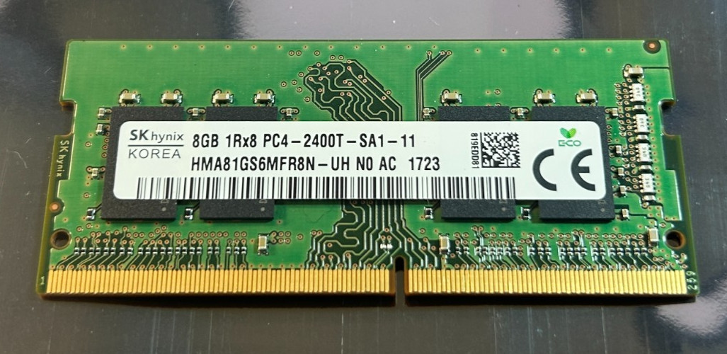 SK Hynix 8GB (1x8GB) RAM DDR4 2400MHz HMA81GS6MFR8N-UH So-Dimm Laptop Memory