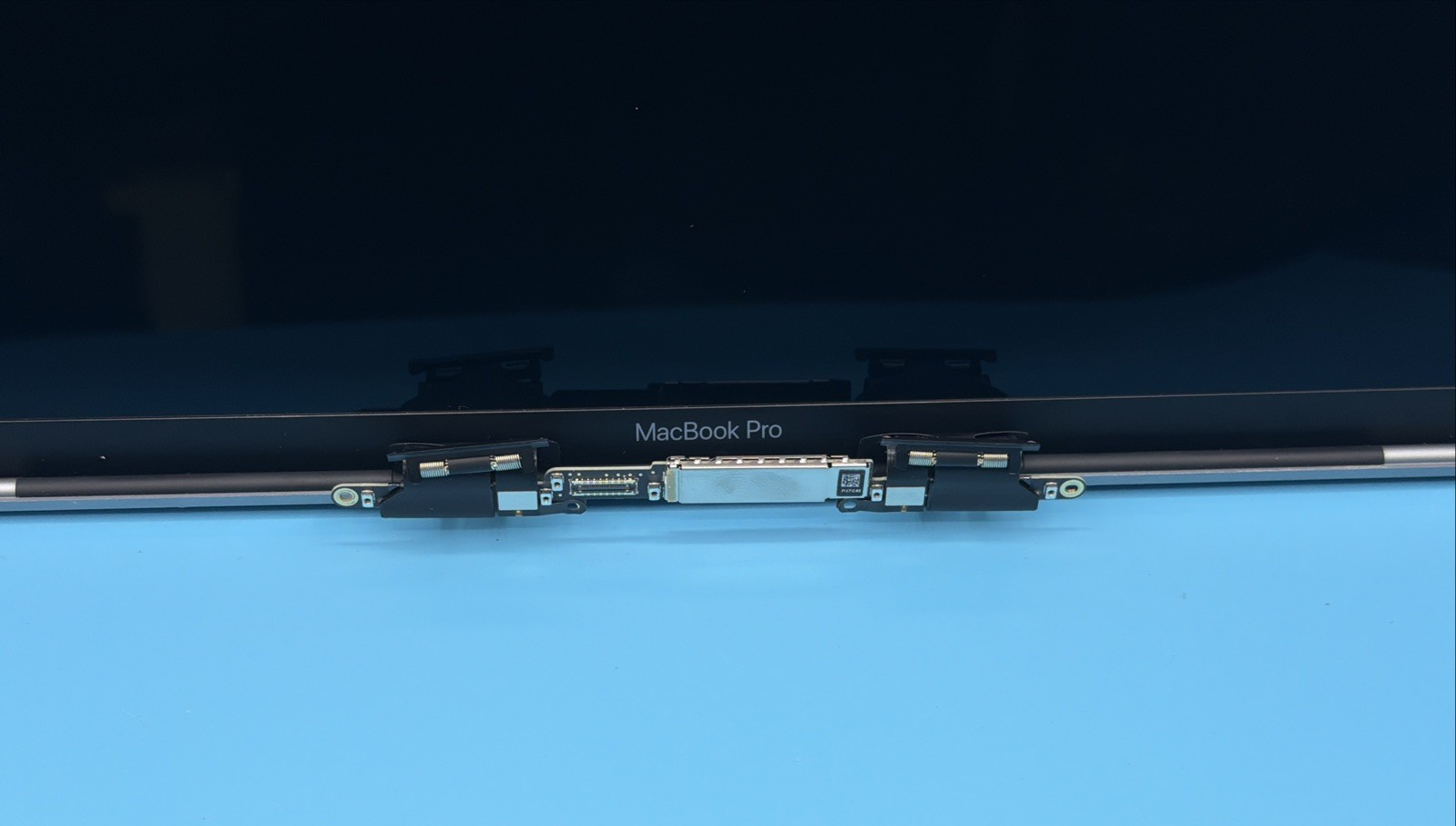 OEM Genuine Apple MacBook Pro 16″ A2141 LCD Display Assembly Space Gray 2019