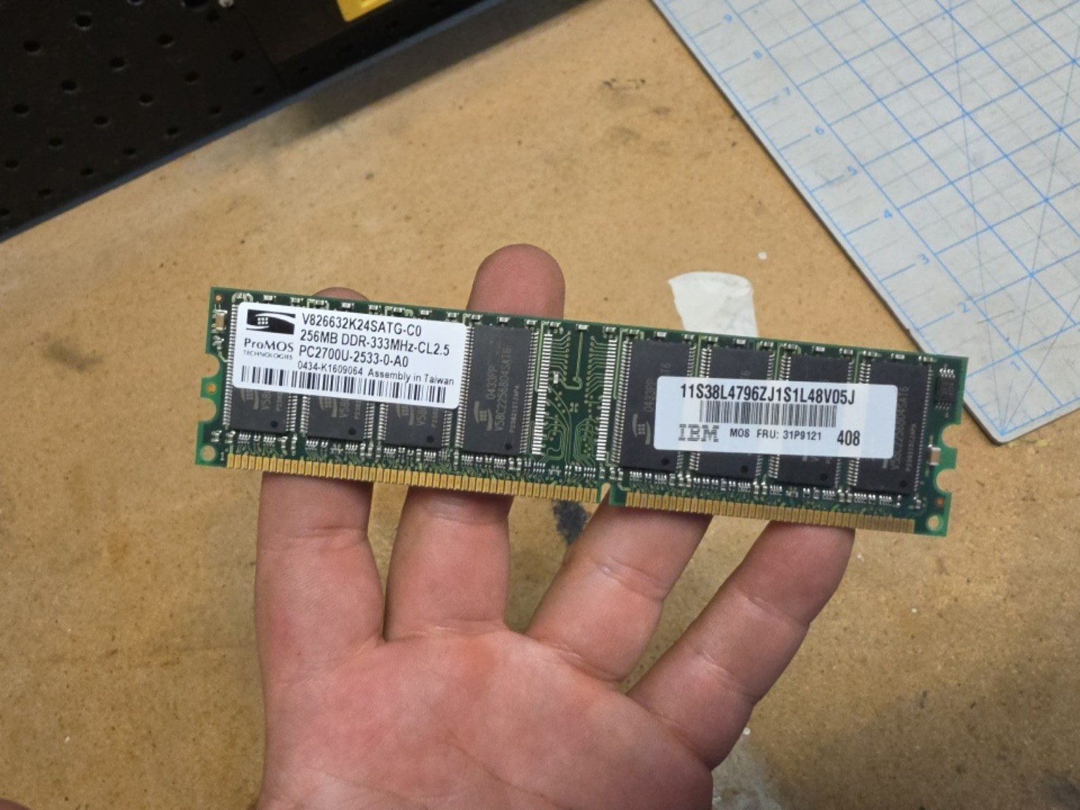 ProMOS 256MB DDR PC2700 DDR-333 CL2.5 184-Pin Desktop RAM V826632K24SATG-C0
