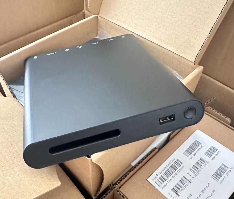Intel BLKDK132EPJ DK132EPJ Compute Card Dock NEW NO BOX