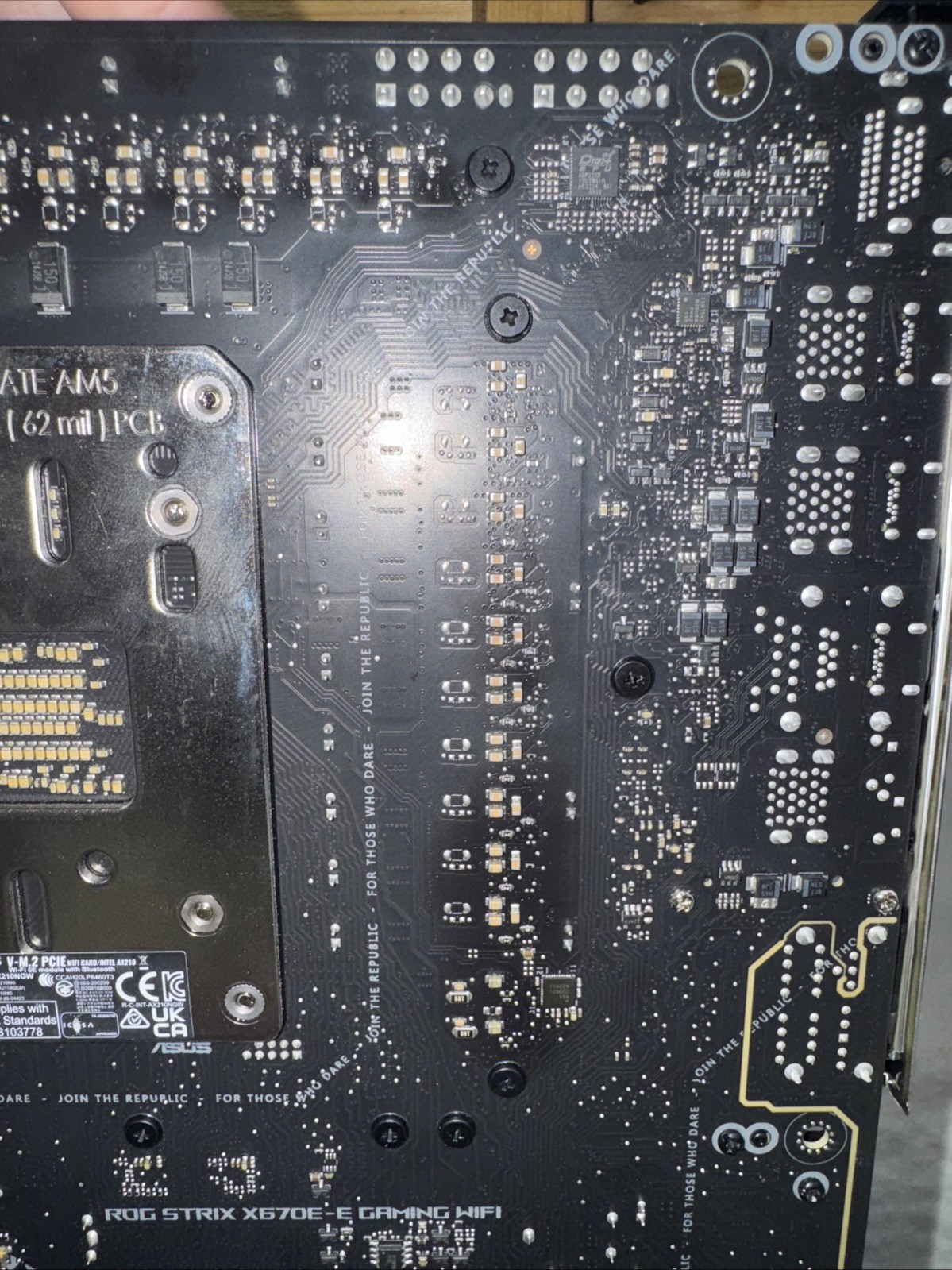 ASUS ROG STRIX X670E-E GAMING WIFI
