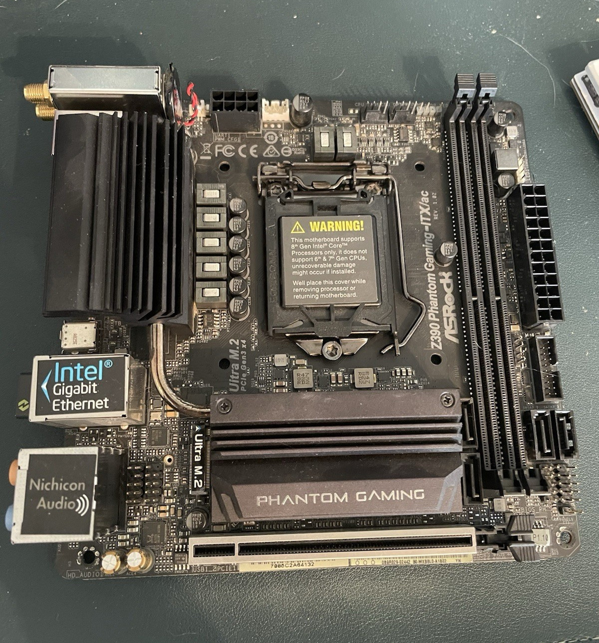 ASRock Z390 Phantom Gaming-ITX/ac Mini-ITX Intel LGA1151 DDR4 Gaming