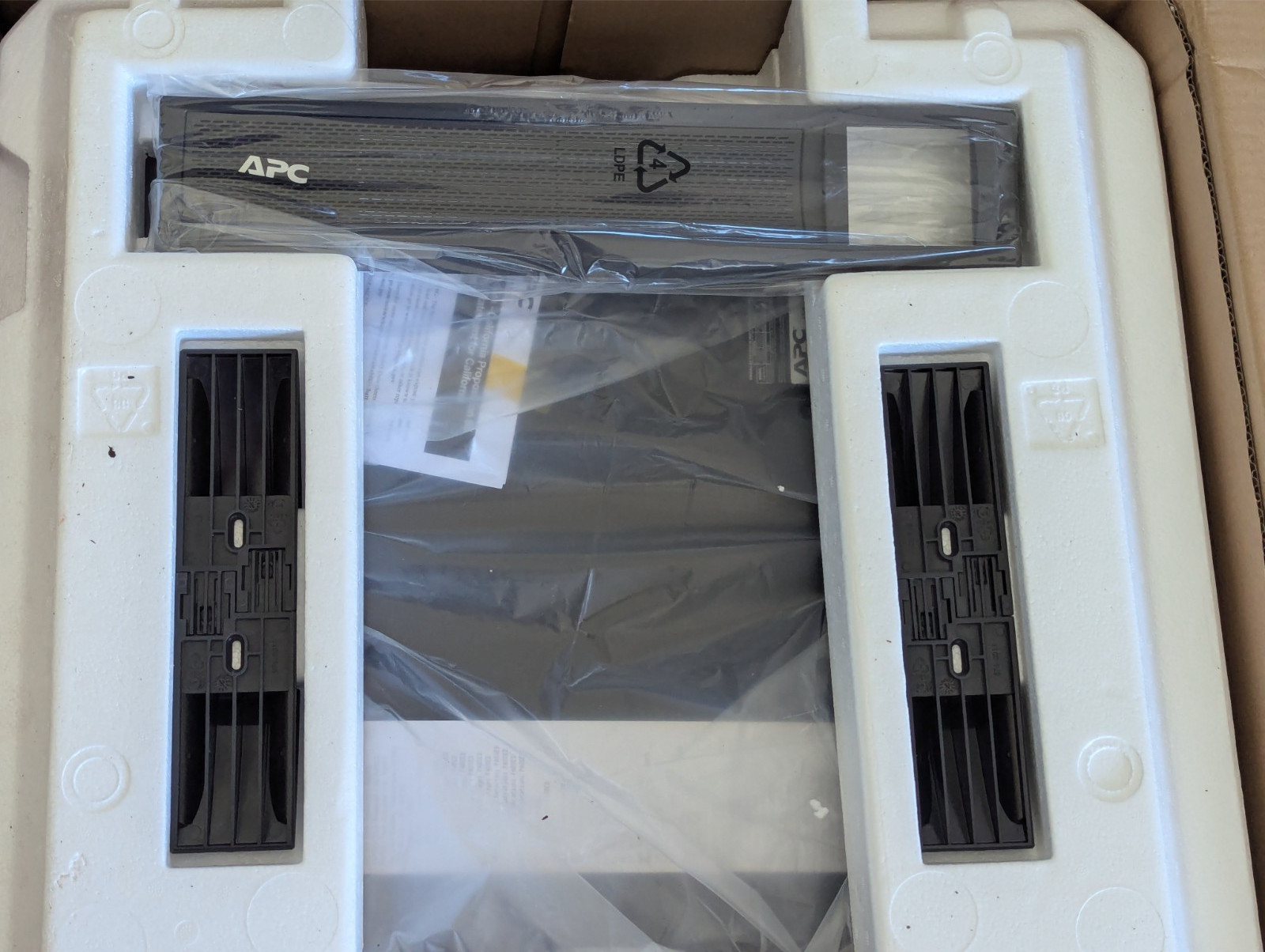 APC Smart Network UPS 1500VA Rack-Mount 2U with SmartConnect SMX1500RM2U