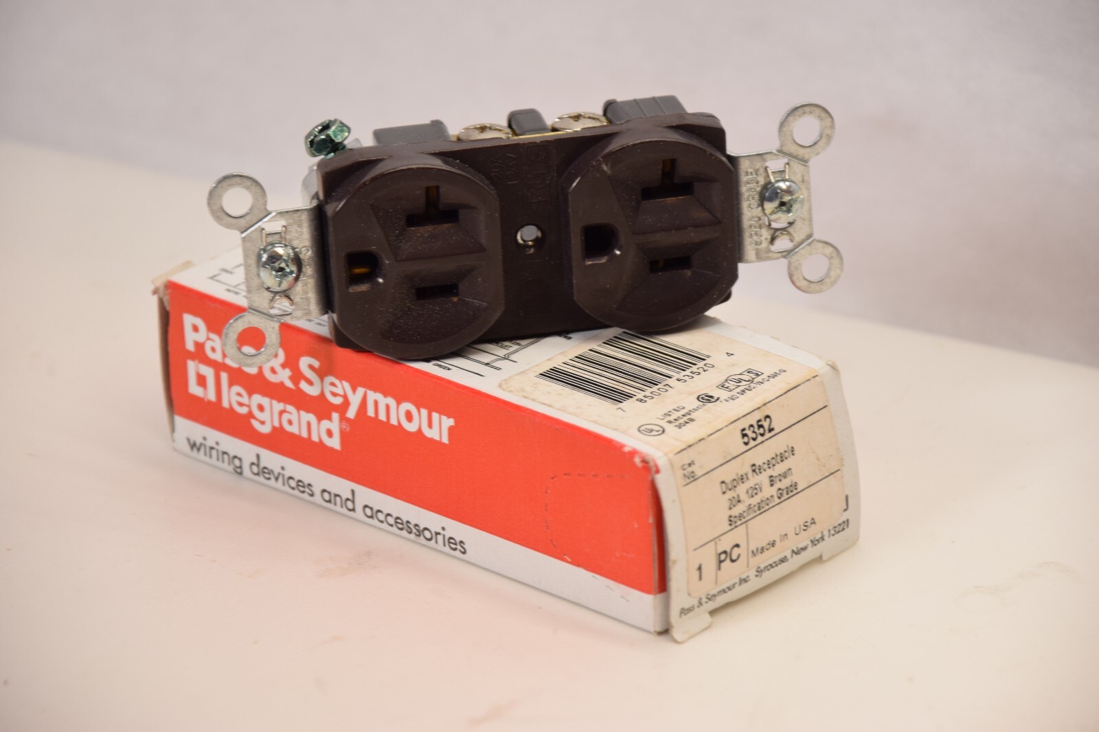 (Lot of 3) Pass & Seymour Legrand 5352 Duplex Receptacle 20A 125v BROWN (NEW)