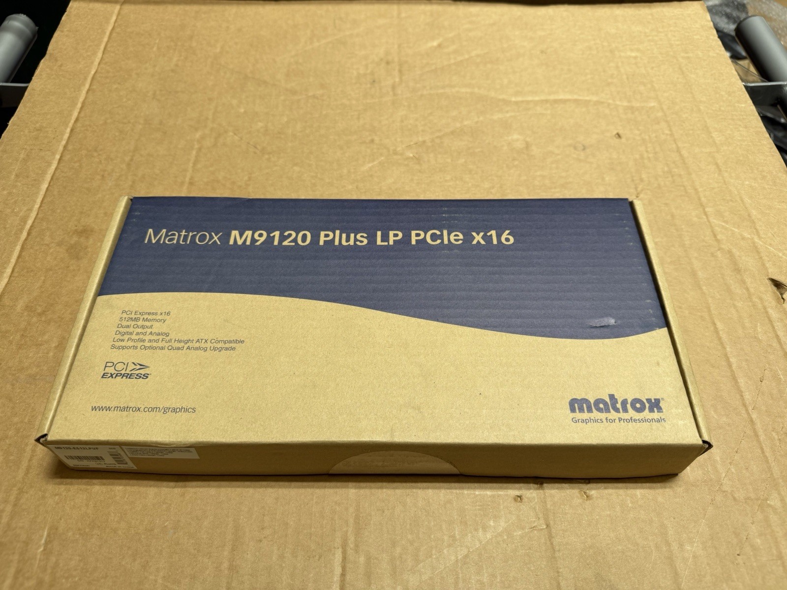 Matrox M9120 (M9120E512LPUF) 512MB DDR2 SDRAM PCI Express x16 Graphics adapter