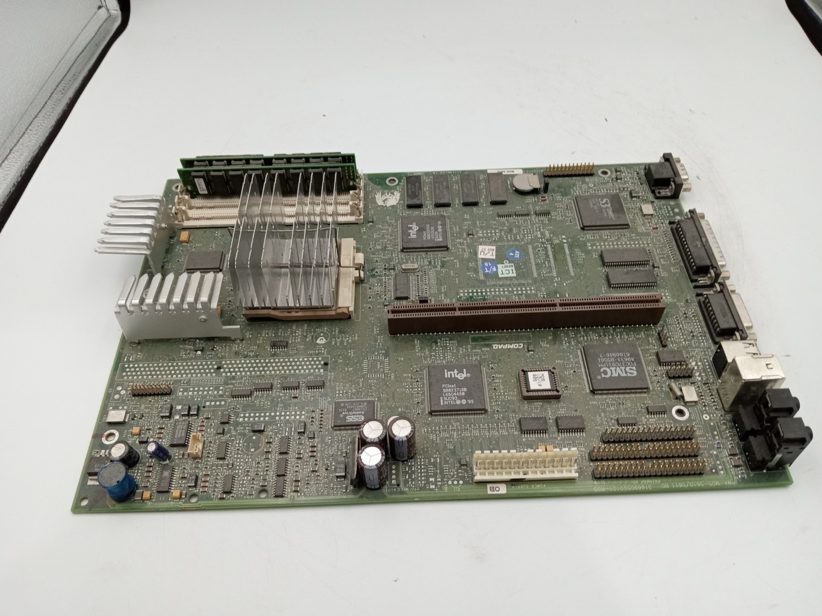 Compaq MD5-5610 285459-001 System Board w/ Pentium 150MHz SY015 16MB RAM -RR
