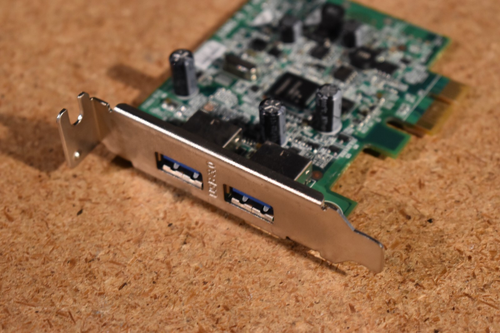 Dell 0FWGJ8 FWGJ8 USB 3.0 Dual-Port PCIe Low Profile Expansion Card U3N2-D