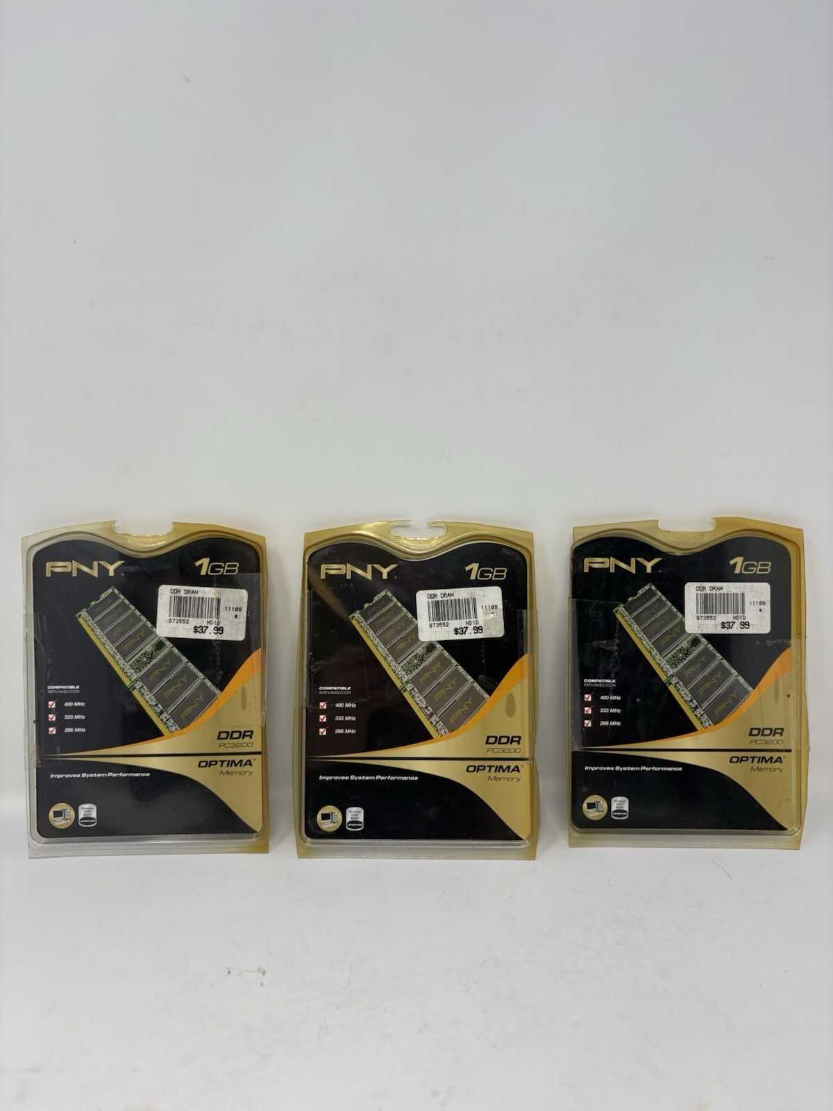 PNY 1 GB DIMM 400 MHz DDR Memory (MD1024SD1400)