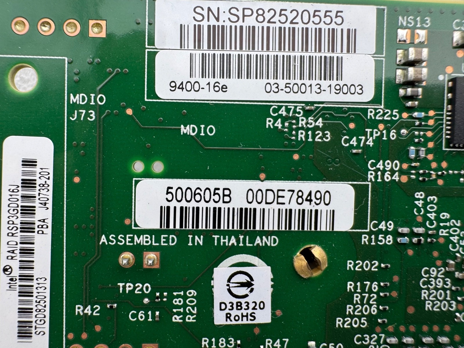 Intel RSP3GD016J Broadcom LSI 9400-16e SATA / SAS PCI-E x8 12Gbps Tri-Mode HBA