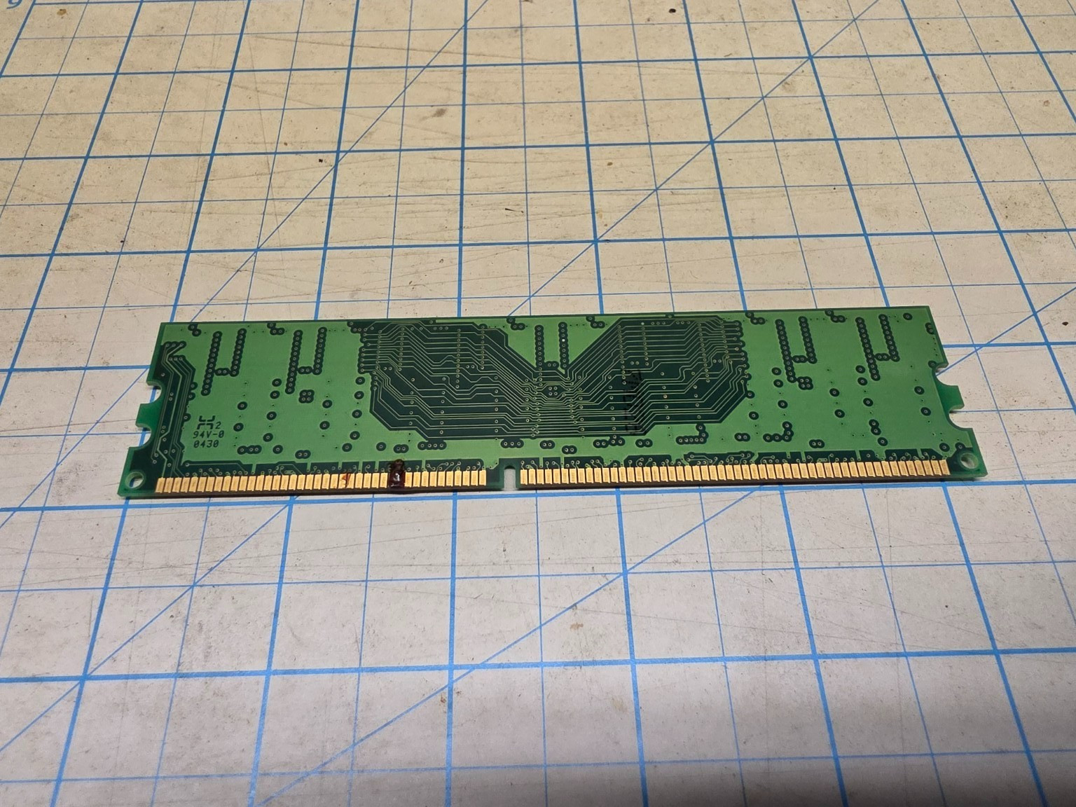 ProMOS 256MB DDR PC2700 DDR-333 CL2.5 184-Pin Desktop RAM V826632K24SATG-C0
