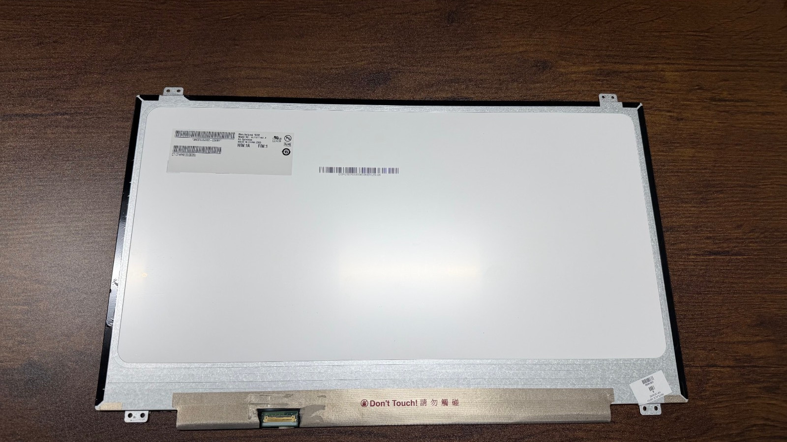 17.3″ HP Laptop Screen Replacement for B173RTN02.2 (Glossy) – 30 Pin