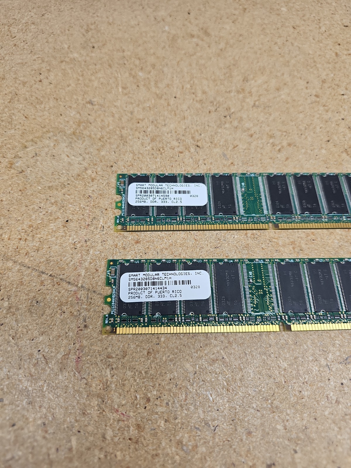 2x 256MB DDR 333 CL2.5 Smart Modular Technologies Inc. RAM SM5643285D8N6CLM1H *a