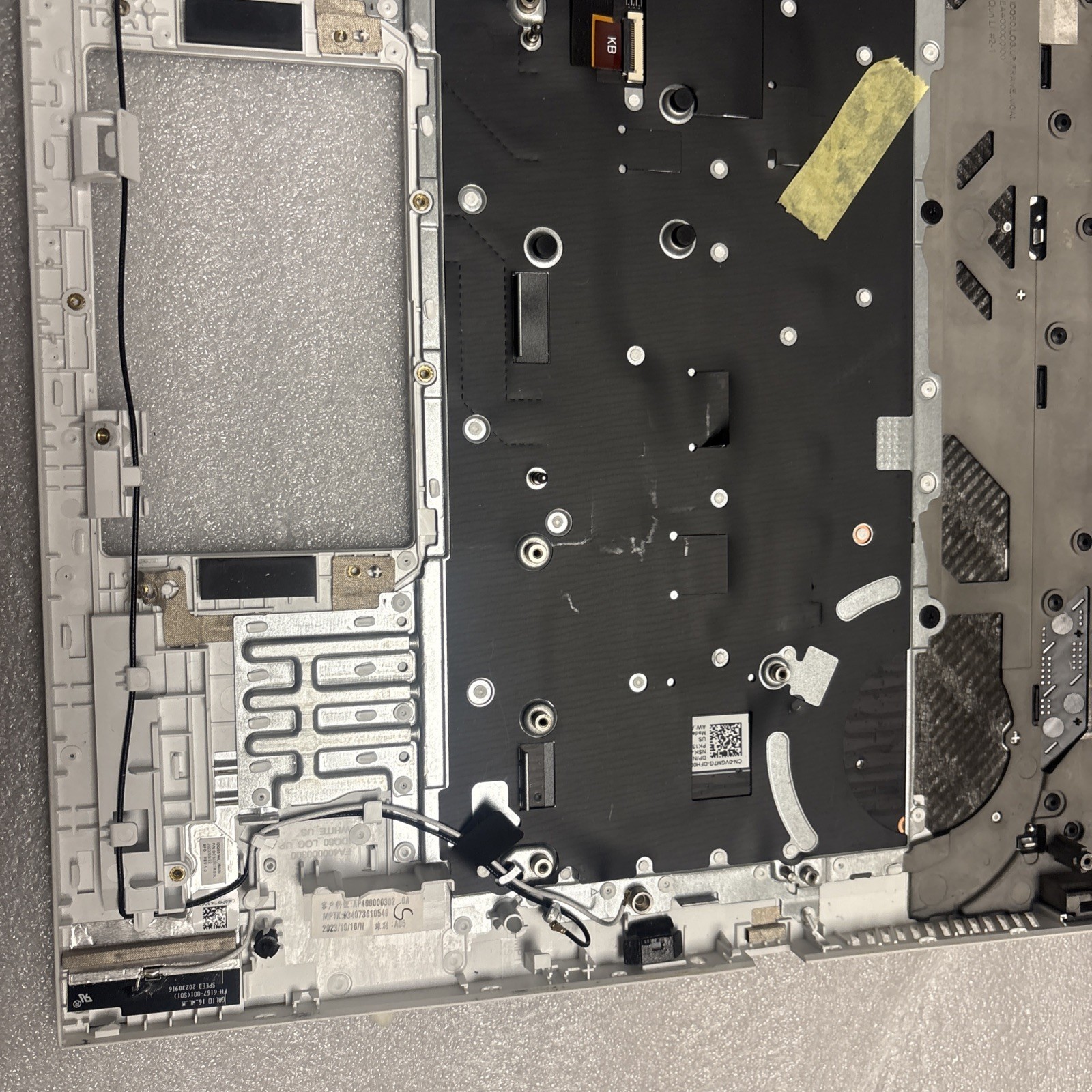 Dell G16 7630 7635 Palmrest W/ Backlit US Keyboard White – 7XTGH 07XTGH M72