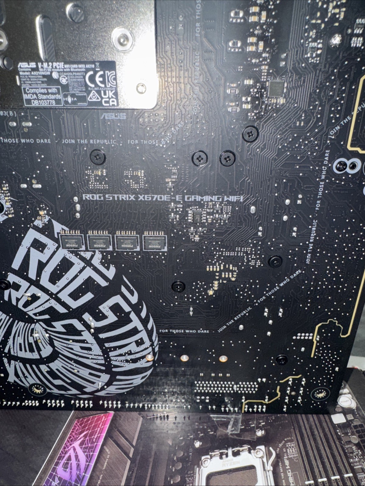 ASUS ROG STRIX X670E-E GAMING WIFI