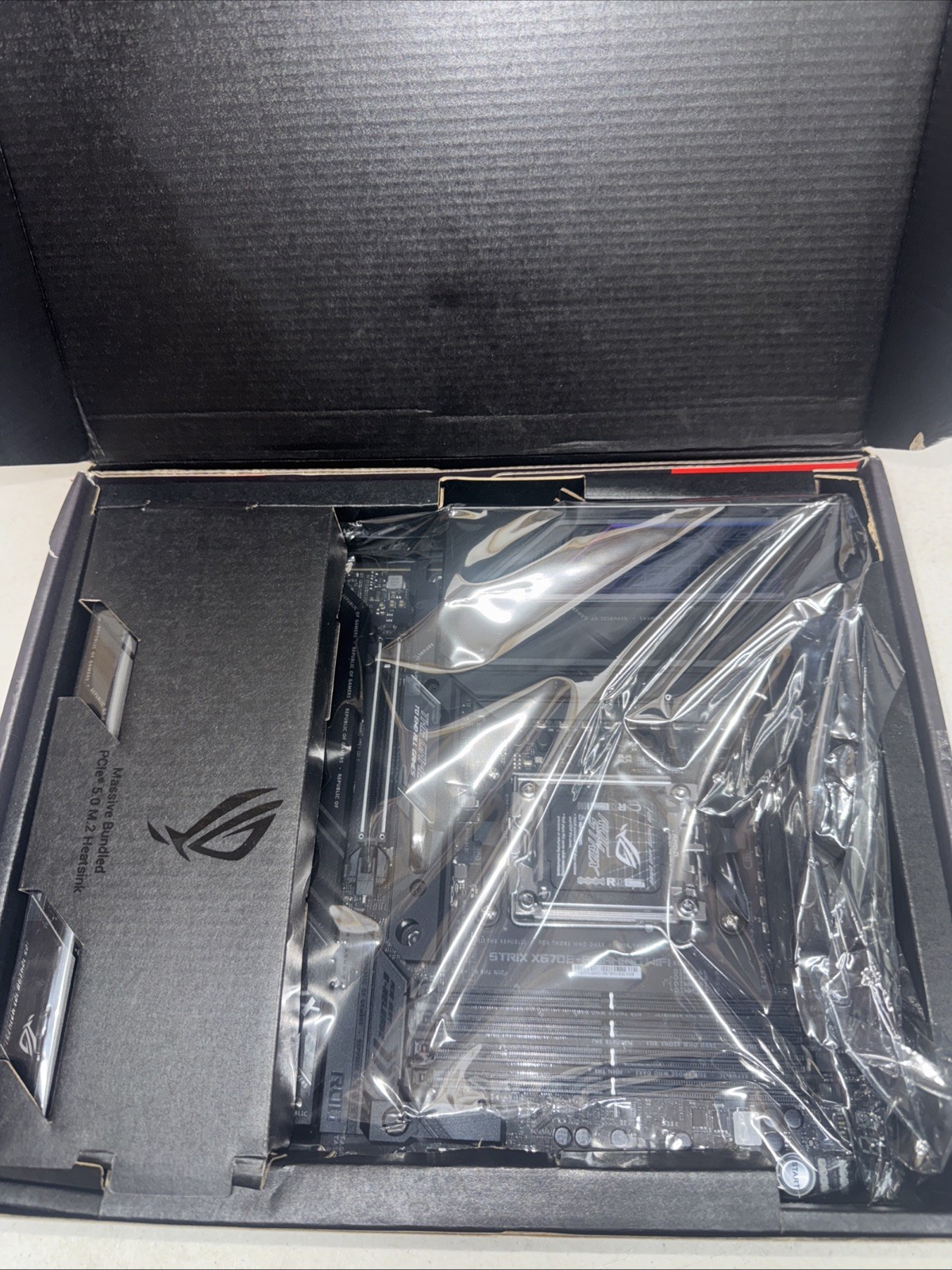 ASUS ROG STRIX X670E-E GAMING WIFI