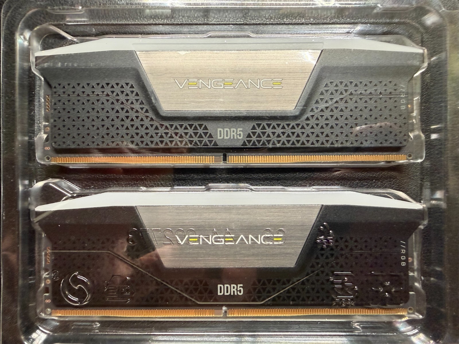 Corsair Vengeance RGB 32GB 2x16GB Desktop RAM DDR5-6400 CMH32GX5M2B6400C36