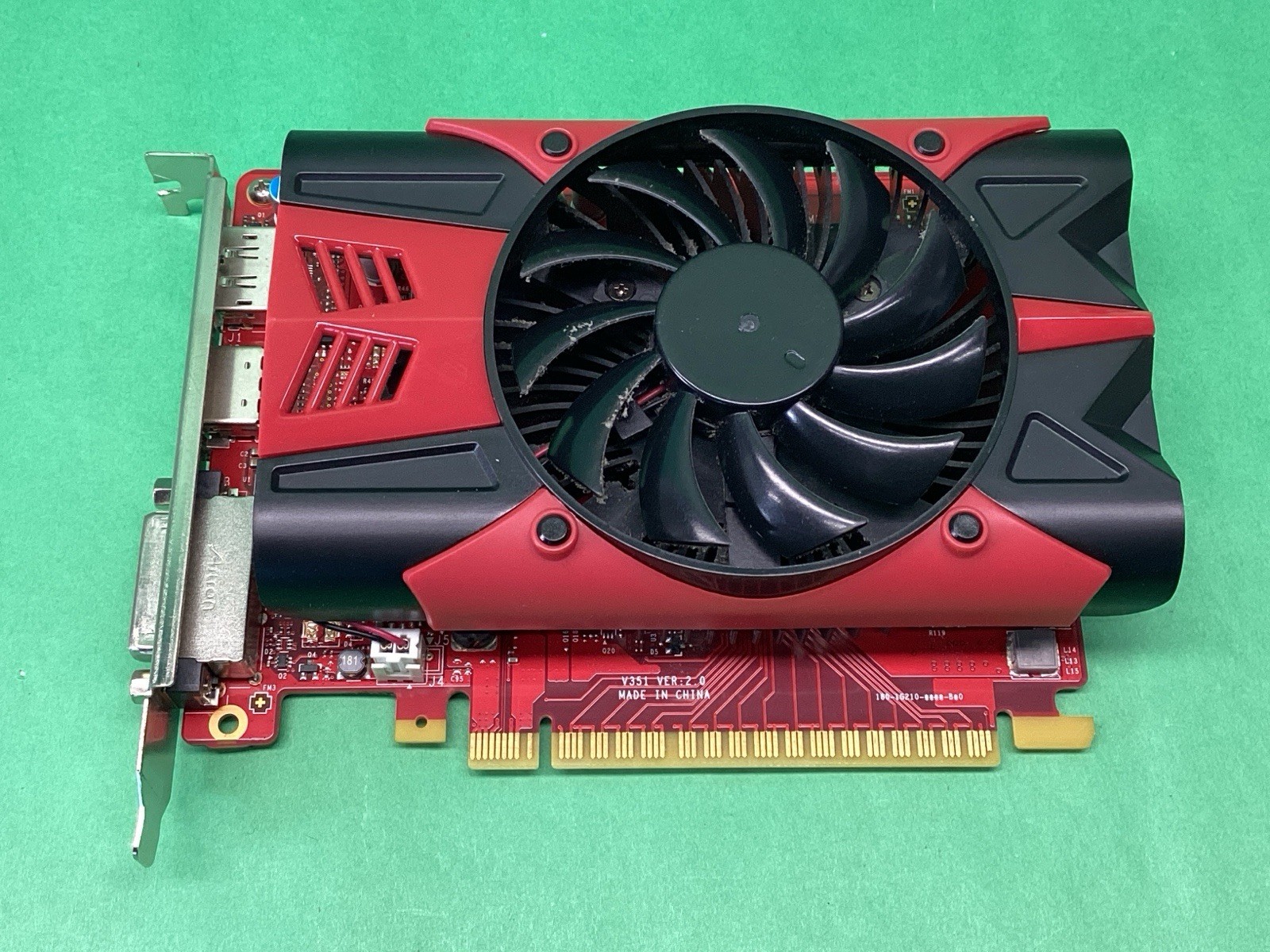 P&Q ? V351 Desktop Video Graphics Card – DVI + DP + HDMI Unknown Specs UNTESTED