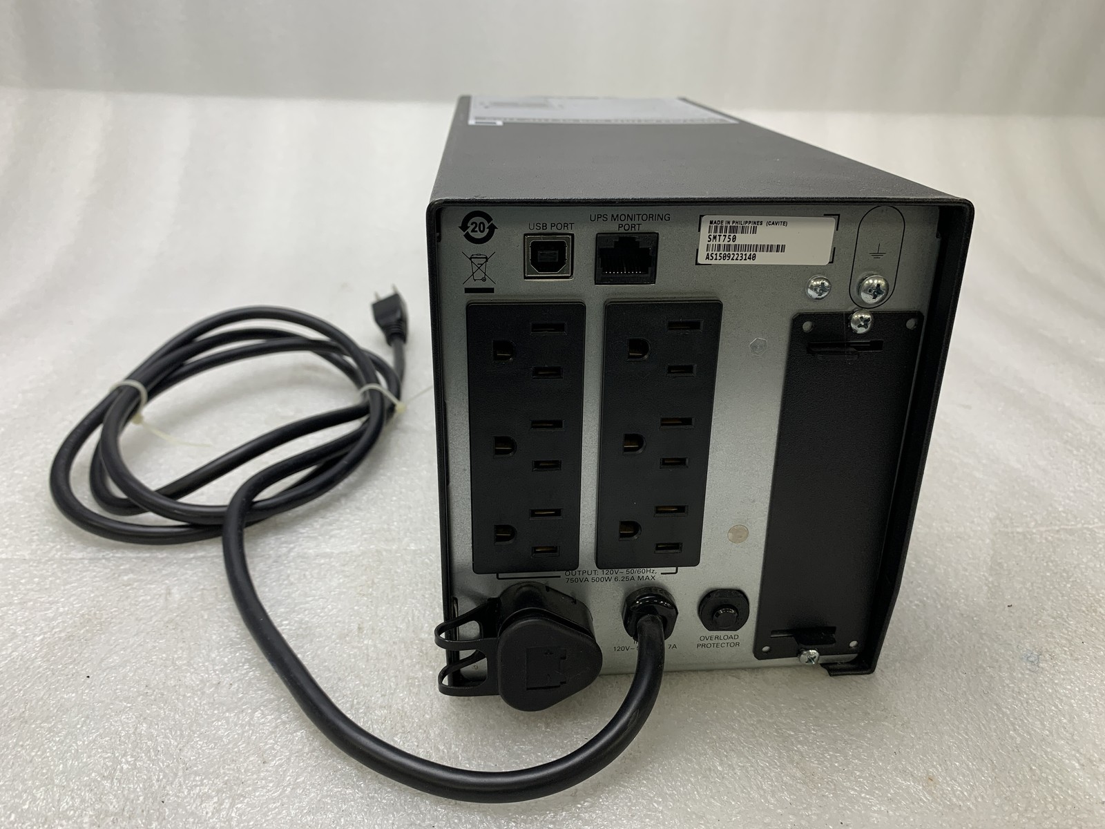 APC Smart-UPS 750 / SMT750 / Tower UPS / Outlets:6/ No battery