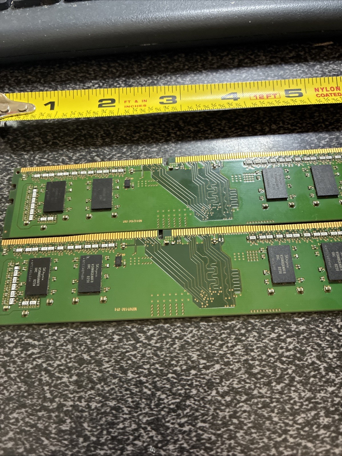 SK HYNIX 4GB 1Rx16 PC4-2400T-UCO-11 DDR4 SDRAM DESKTOP
