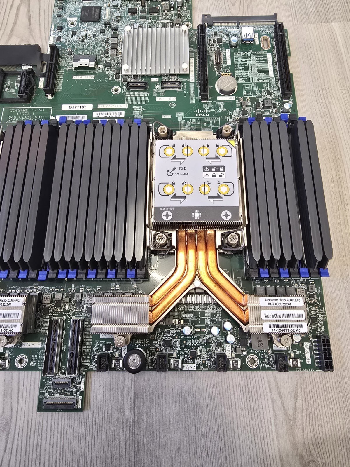 Cisco C220 M6 MOTHERBOARD WITH HEATSINK ( UCSC-MB-C220-M6S SFF / 10x 2.5 )