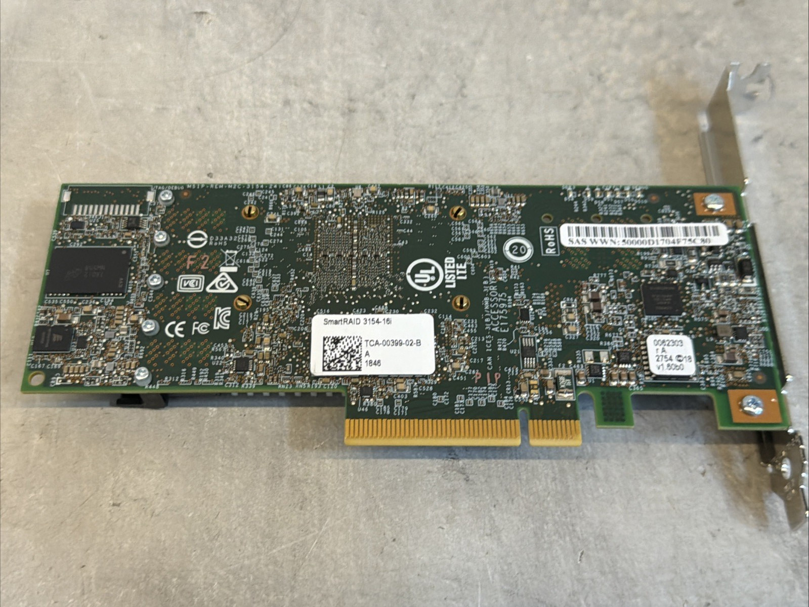 Microchip Adaptec SmartRAID 3154-16i / 16-Port SAS SATA RAID Controller