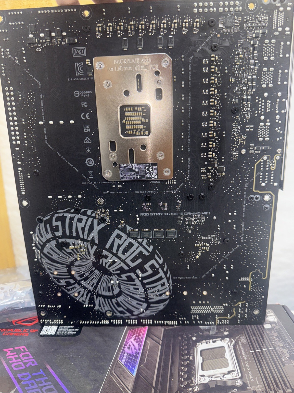 ASUS ROG STRIX X670E-E GAMING WIFI