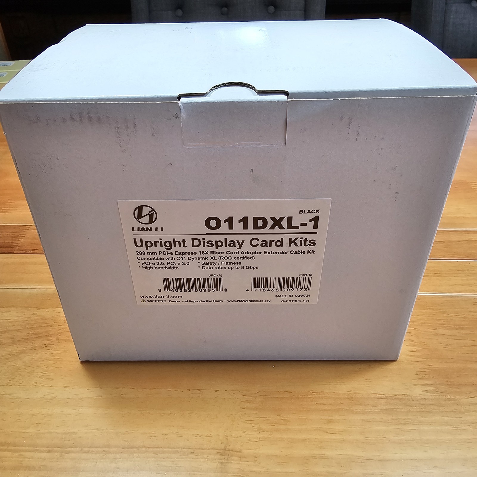 Lian Li 011DXL-1-PCle Vertical GPU Bracket Kit (Open Box Never Used)