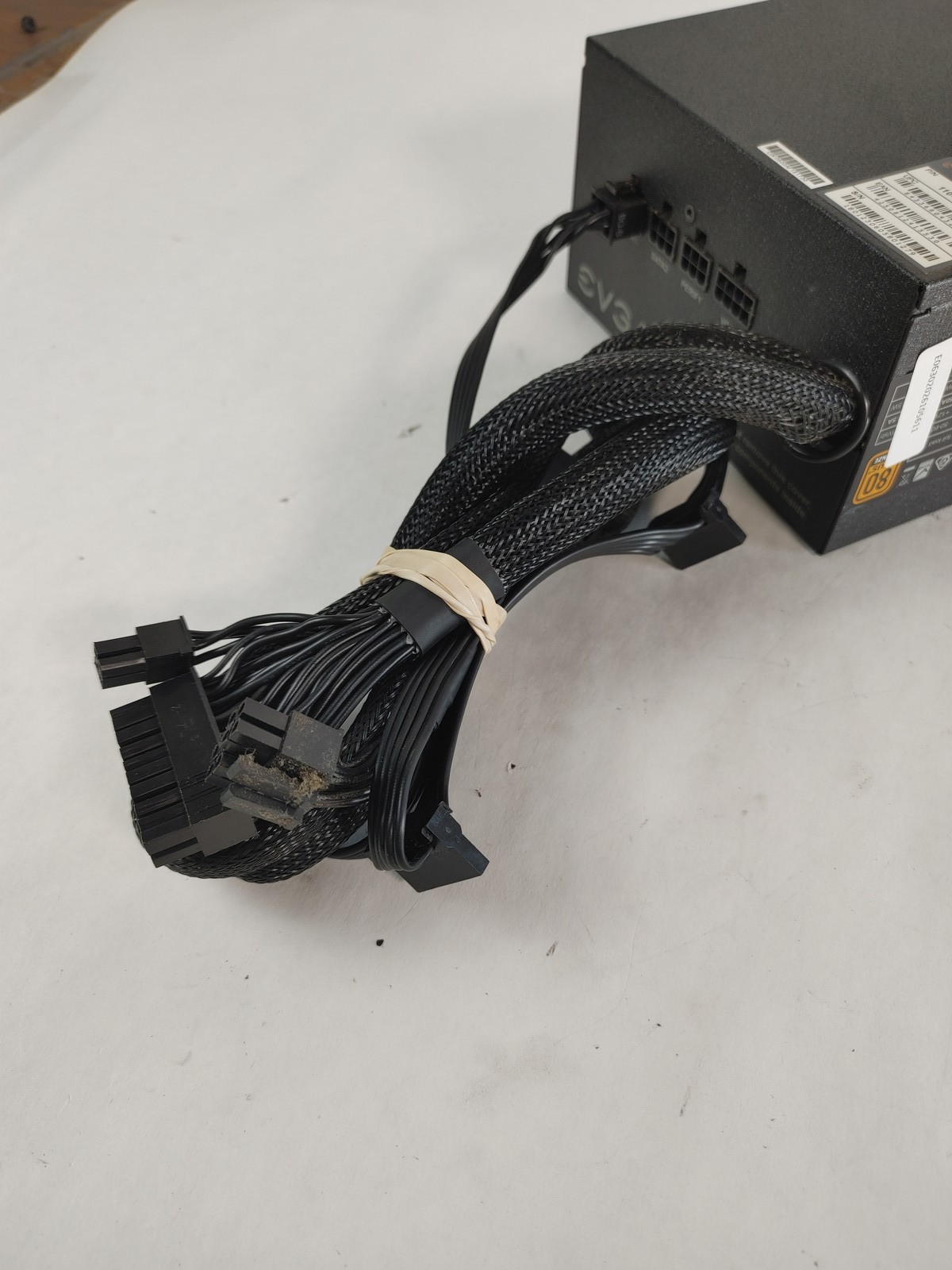 EVGA 600 BQ 600 W 20+4 Pin ATX Desktop Power Supply 110-BQ-0600
