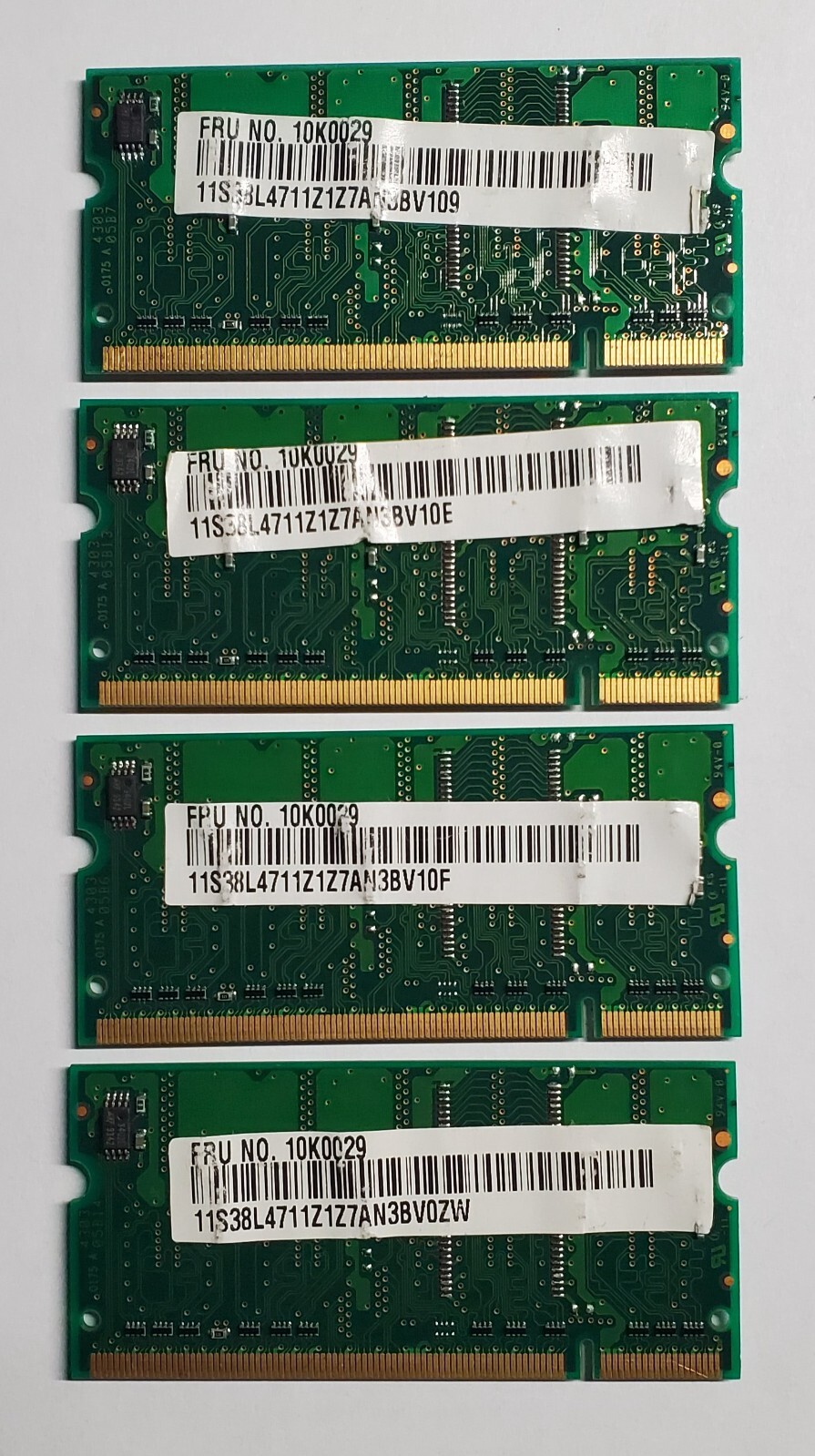 Lot 4 Pieces – Micron MT4VDDT1664HG-265C2 PC2100S 128MB DDR266 CL2.5 SODIMM