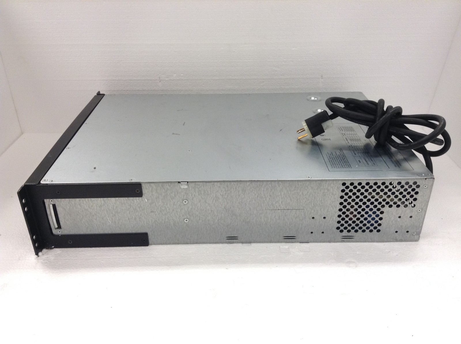APC Smart-UPS 2200XL SUA2200RMXL3U 2200VA 1980W Rack UPS No Batteries FREE SHIP