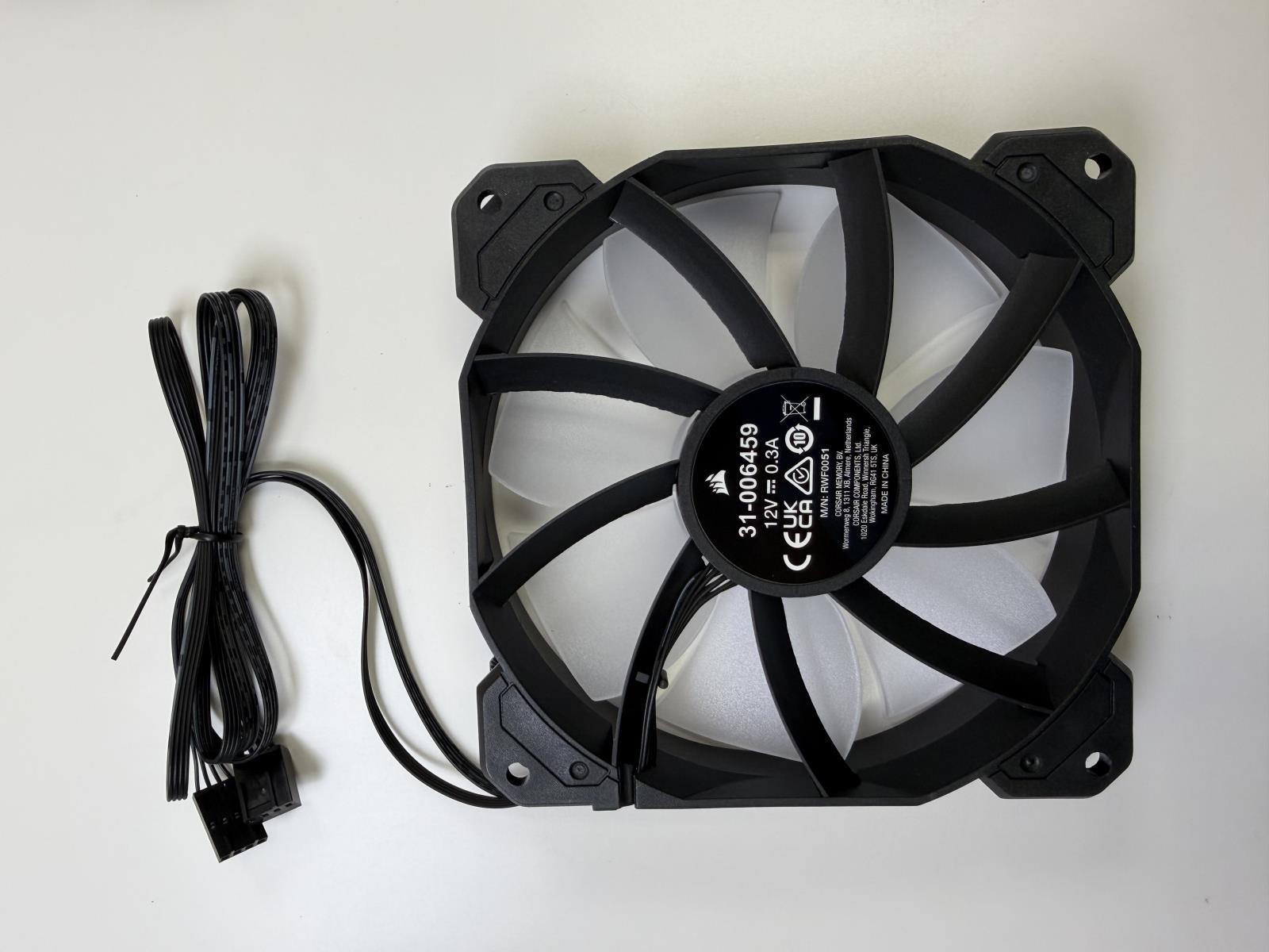 CORSAIR Fan, 120x120x25mm,12V, 1500A±200 RPM, Black Frame Fan- 3 EA