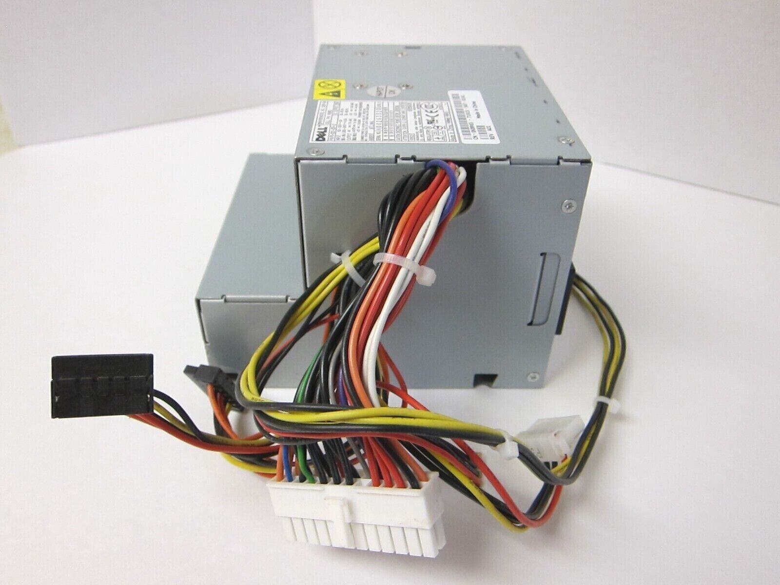 New NOS DELL Model L220P-00 220W Power Supply P/N K8965 PS-5221-2DF-LF
