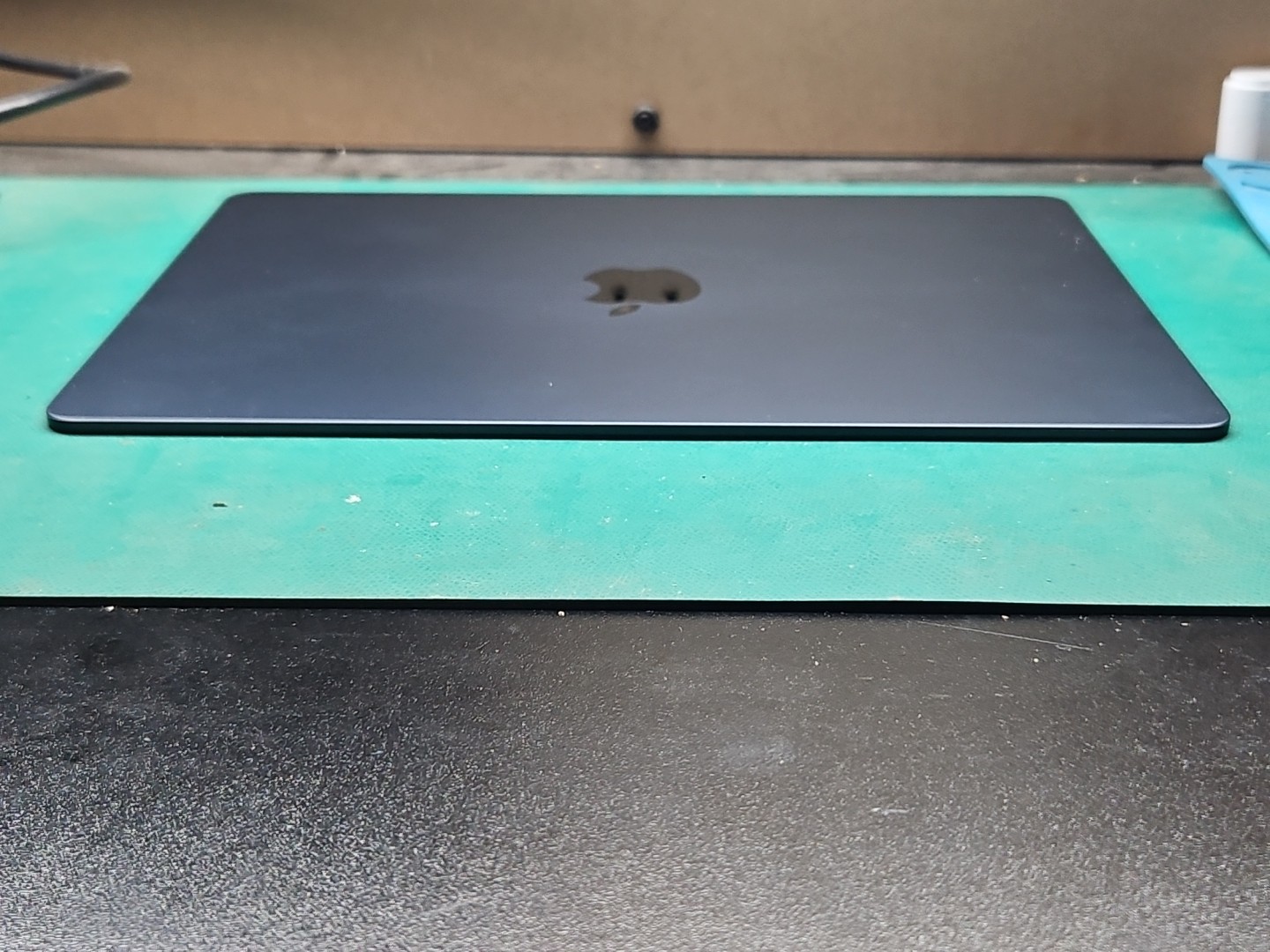 MacBook Air M4 A3240 2025 13″ LED LCD Screen Display Assembly DEFECTIVE AS IS